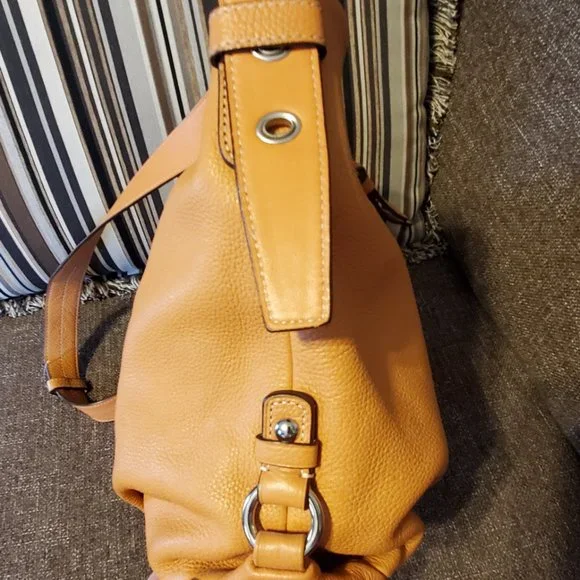 EUC Coach Pebble Leather Shoulder Bag - Rare - Picture 4 of 15